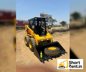Skid Steer Loader heavy construction equipment for rent in MPT, MUMBAI
