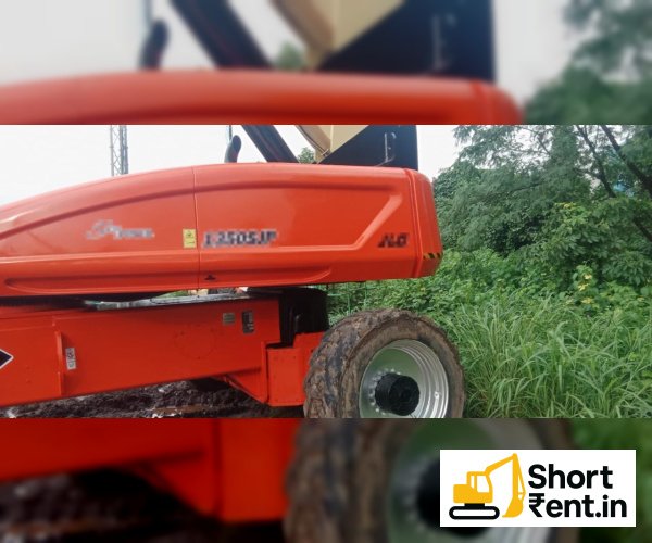 JLG 1350SJP heavy construction equipment for rent in Badliya, JODHPUR